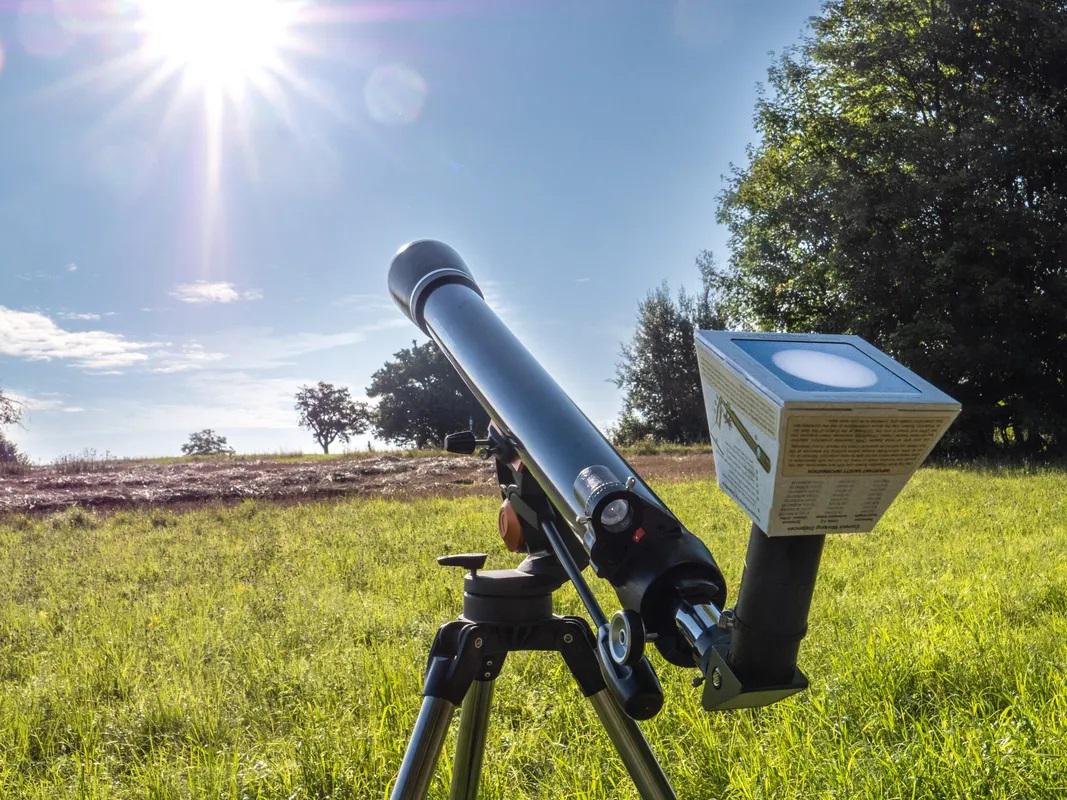 Sonnenprojektor